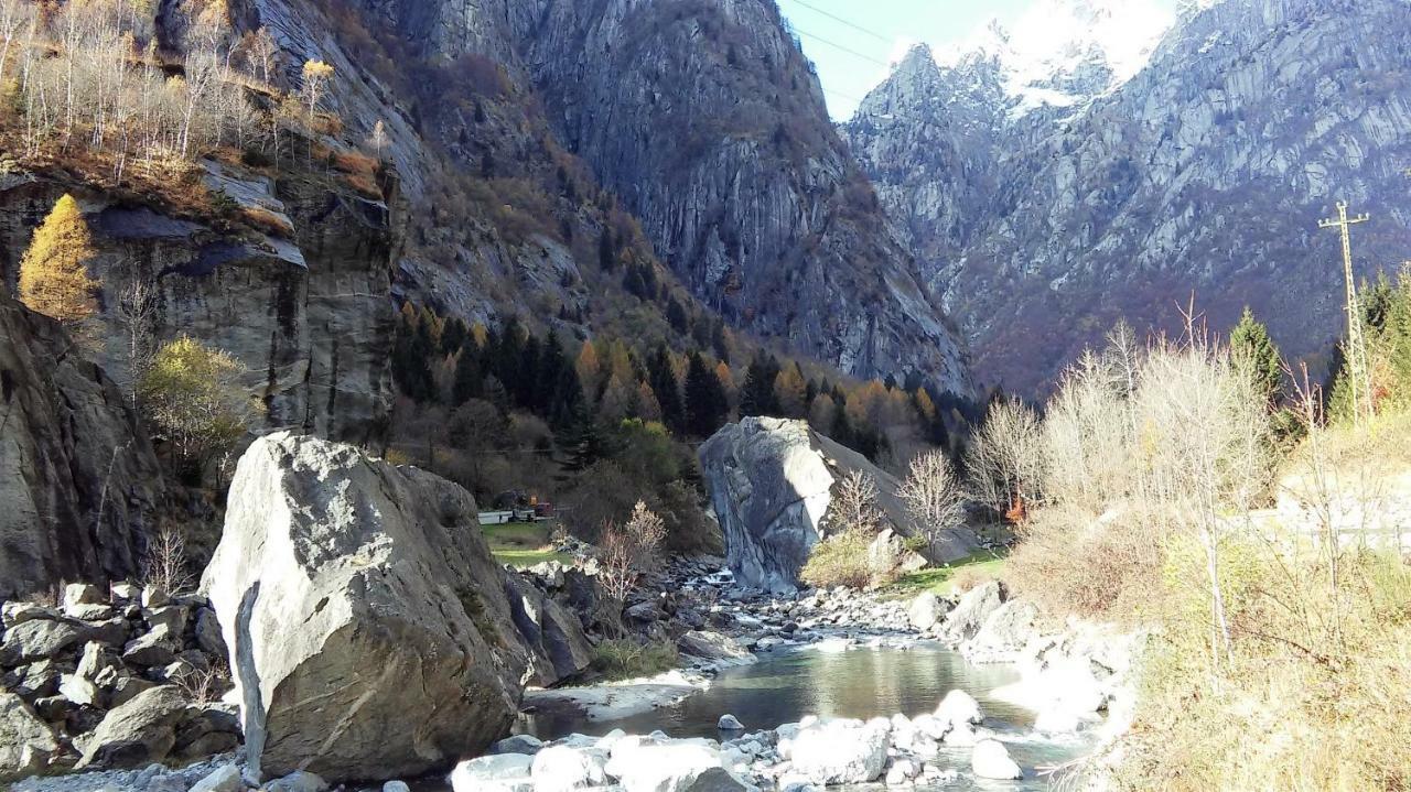 Hotel Ristorante Sasso Remenno Val Masino Dış mekan fotoğraf