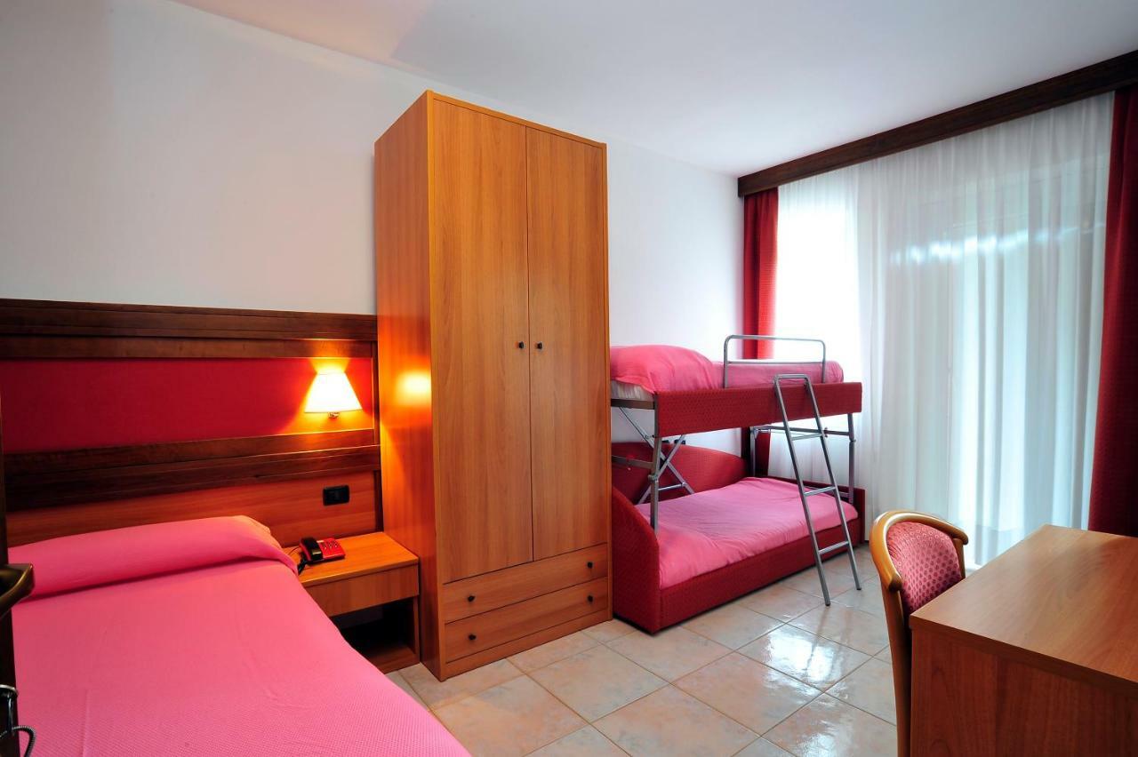 Hotel Ristorante Sasso Remenno Val Masino Dış mekan fotoğraf